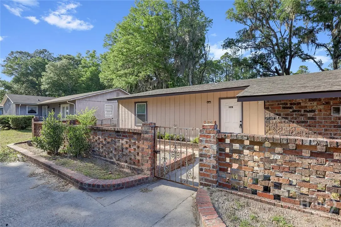 128 Cherokee Cir, Hinesville, GA 31313 - #1