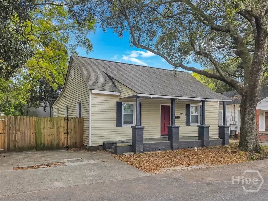 109 W 57th Street, Savannah, GA 31405 - #2