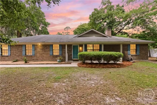 201 Blue Heron Drive, Savannah, GA 31410