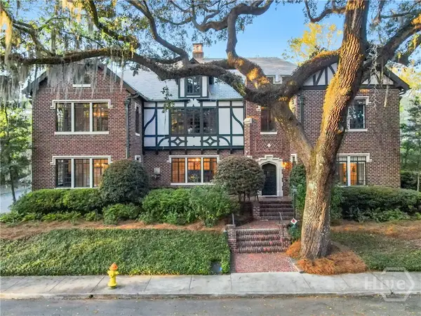 302 E 46th Street, Savannah, GA 31405