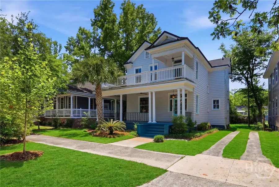 657 E Henry Street, Savannah, GA 31401 - #2