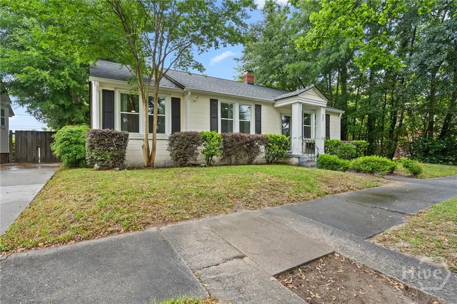 332 E 56th Street, Savannah, GA 31405 - #2