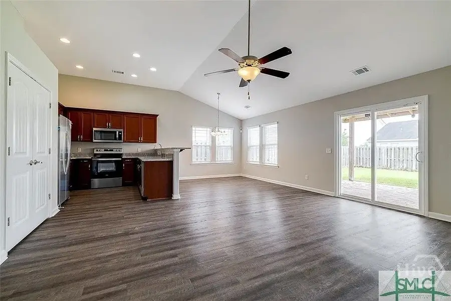 183 Lakepointe Drive, Port Wentworth, GA 31407 - #2