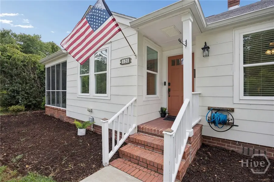 526 E 56th Street, Savannah, GA 31405 - #3