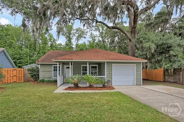 116 W White Hawthorne Drive, Savannah, GA 31419