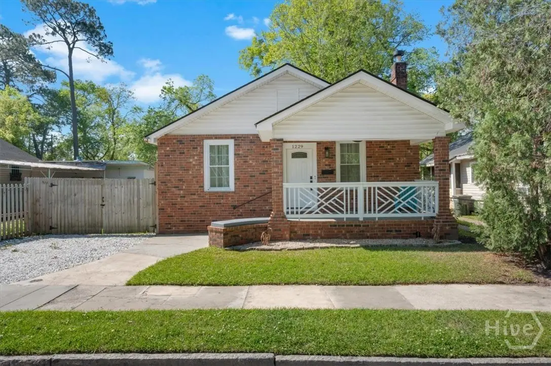1229 E 40th Street, Savannah, GA 31404 - #1
