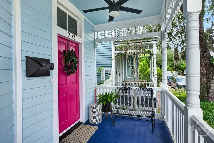 202 E 32nd Street, Savannah, GA 31401 - #3