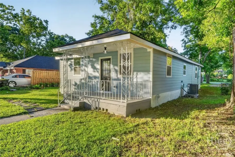 1329 E 33rd Street, Savannah, GA 31404 - #3