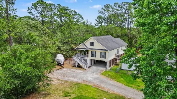 2 Brewster Street, Savannah, GA 31419