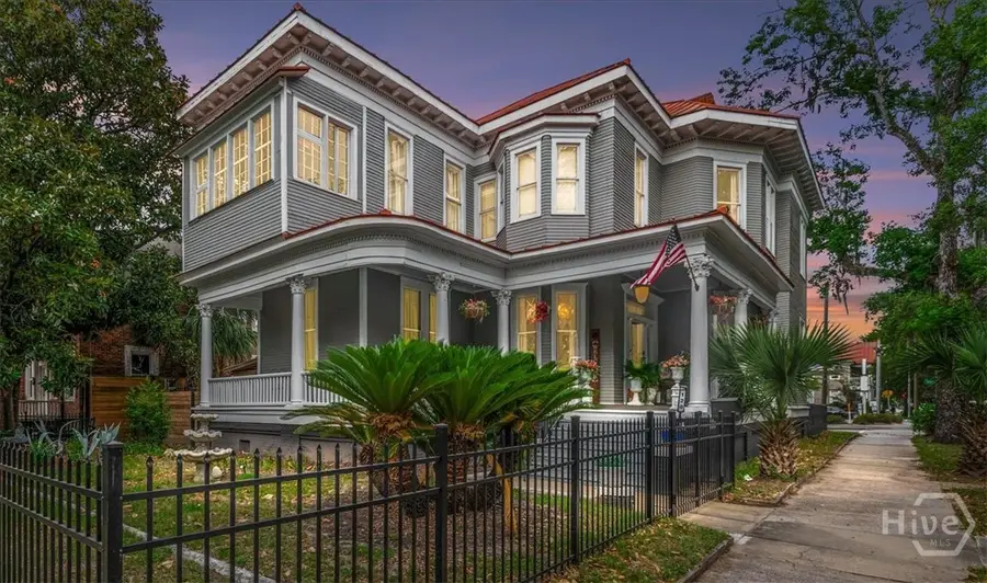 120 W 37th Street, Savannah, GA 31401 - #2