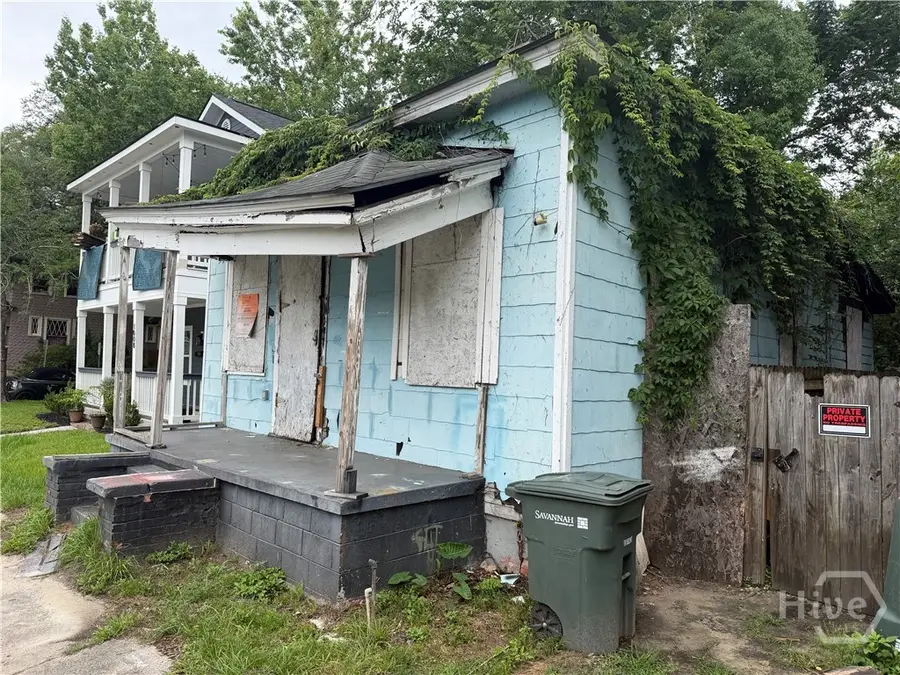 1010 E 38th Street, Savannah, GA 31401 - #3