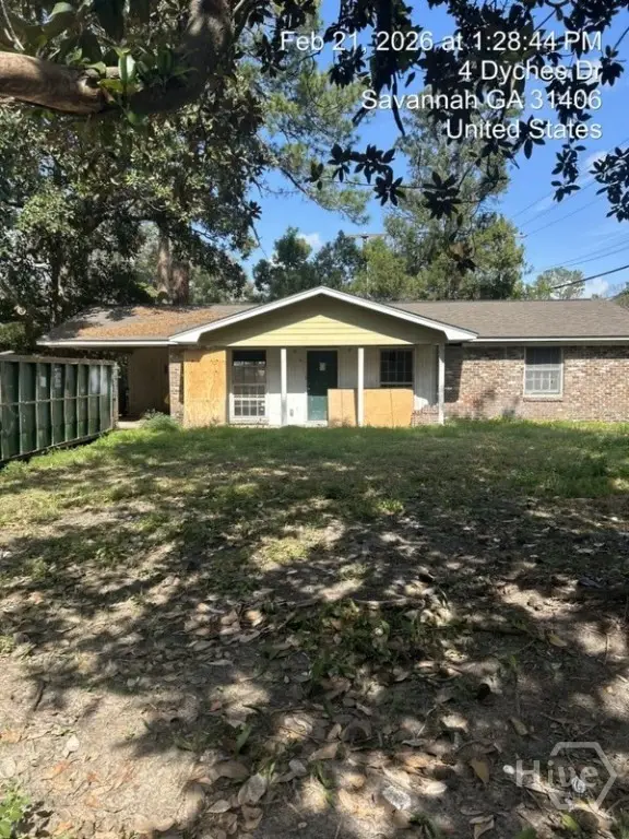 4 Dyches Drive, Savannah, GA 31406
