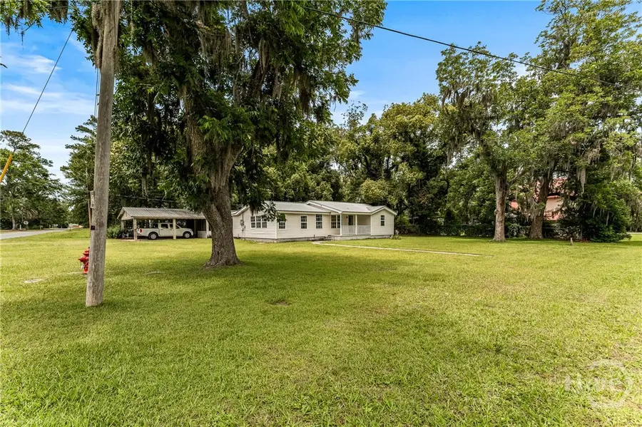 164 E Academy Street, Ludowici, GA 31316 - #3