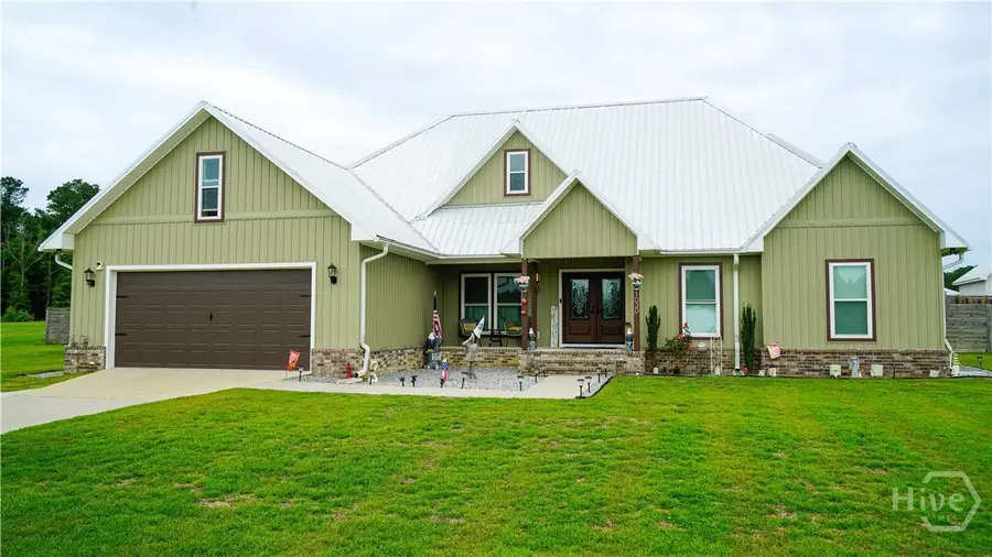 1030 Paris Avenue, Swainsboro, GA 30401 - #3