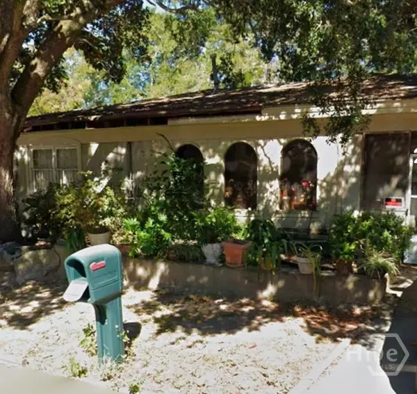 2128 Auburn Street, Savannah, GA 31404