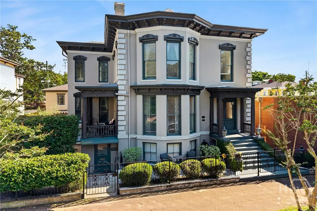 17 W Park Avenue, Savannah, GA 31401 - #1