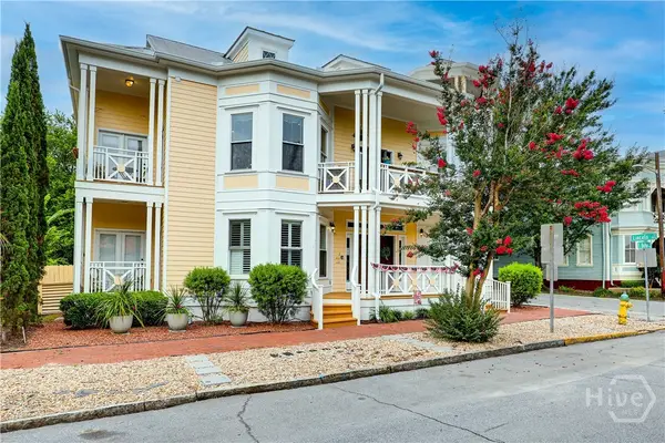 305 E Bolton Street #201, Savannah, GA 31401