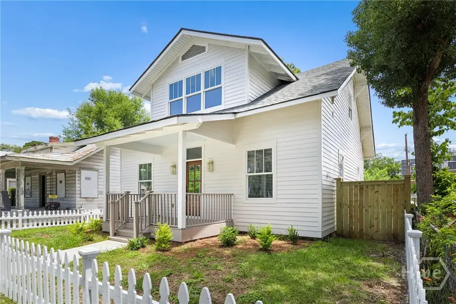 104 W 41st Street, Savannah, GA 31401 - #3