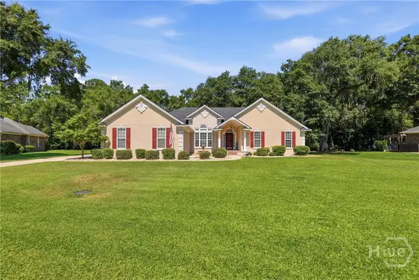 291 St Martin Circle, Richmond Hill, GA 31324