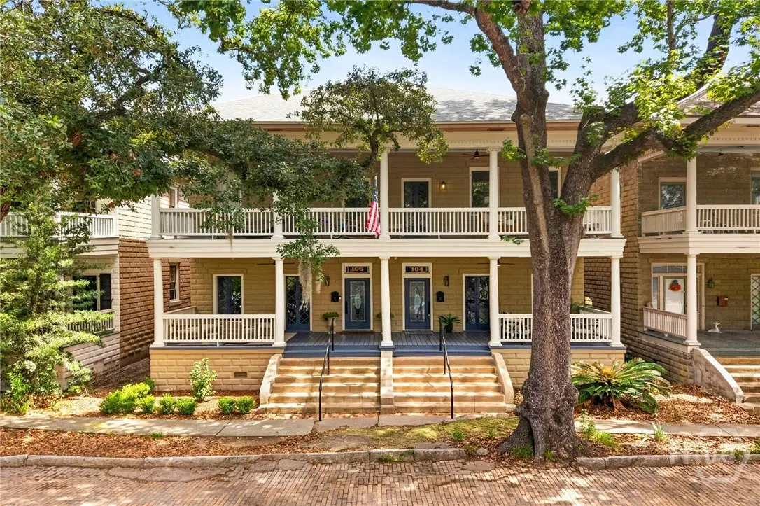 104 W 38th Street, Savannah, GA 31401 - #1