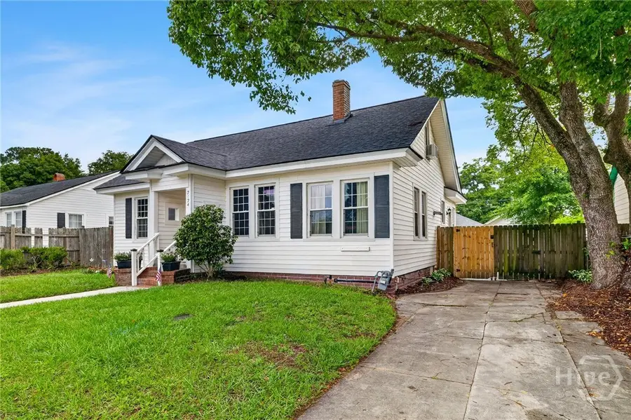 2124 E 39th Street, Savannah, GA 31404 - #2