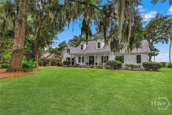 1154 River Drive Sw, Darien, GA 31305