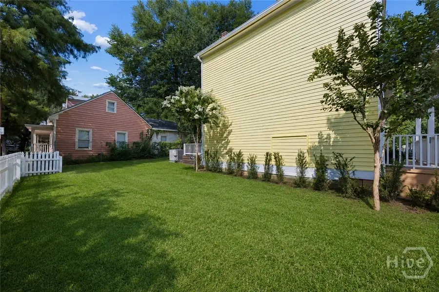 122 W 31st Street, Savannah, GA 31401 - #2
