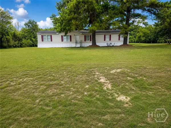 311 Live Oak Loop, Ellabell, GA 31308