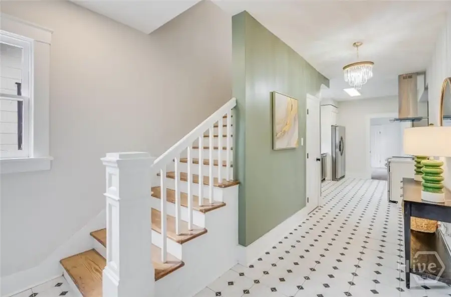 1008 E Waldburg Street, Savannah, GA 31401 - #3