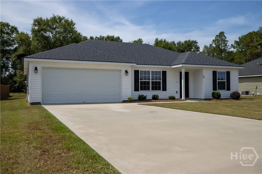 207 Bull Street, Glennville, GA 30427 - #2