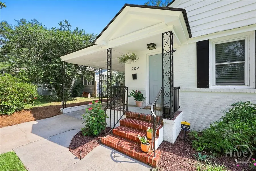 209 E 65th Street, Savannah, GA 31405 - #3