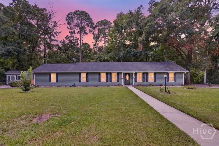 901 Queens Court, Hinesville, GA 31313 - #2