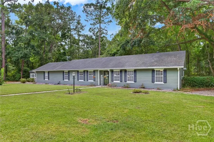 901 Queens Court, Hinesville, GA 31313 - #3