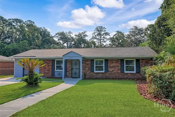 9304 Dunwoody Drive, Savannah, GA 31406