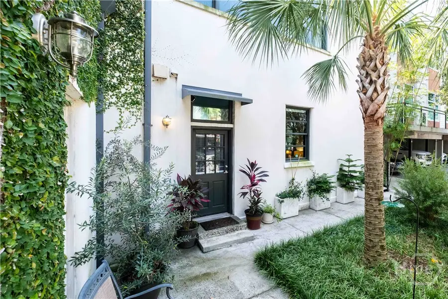 528 Selma Street #B, Savannah, GA 31401 - #3