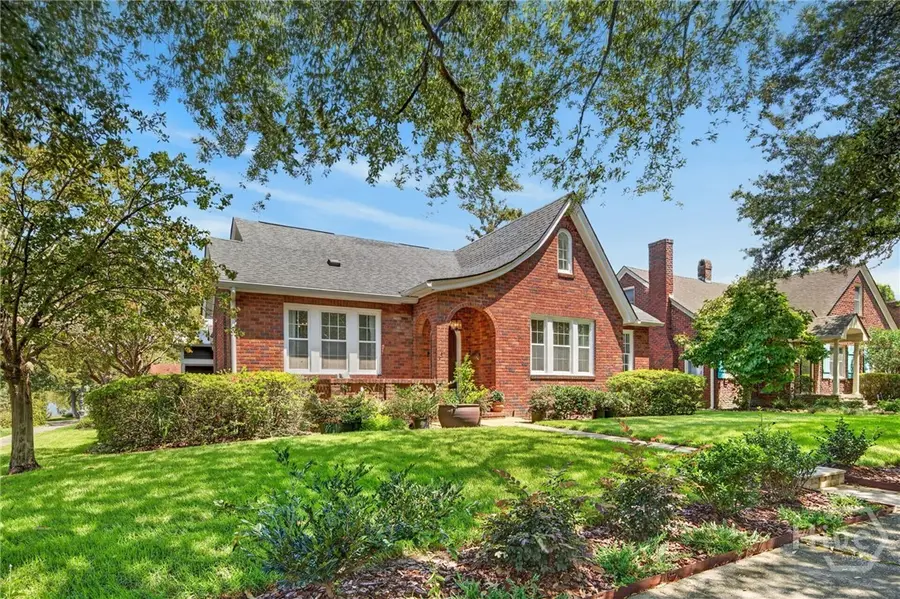 702 E 52nd Street, Savannah, GA 31405 - #3
