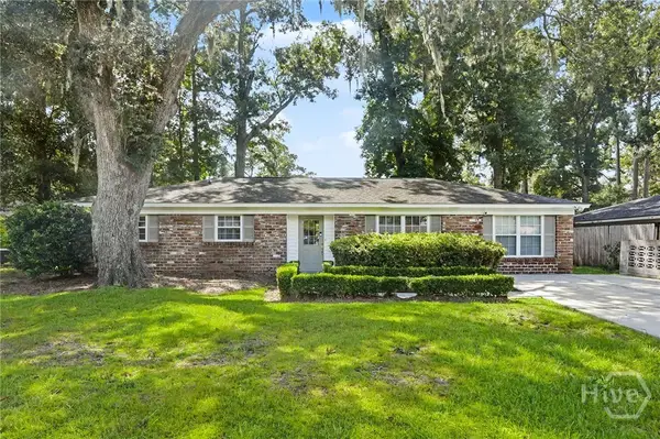 9231 Garland Drive, Savannah, GA 31406