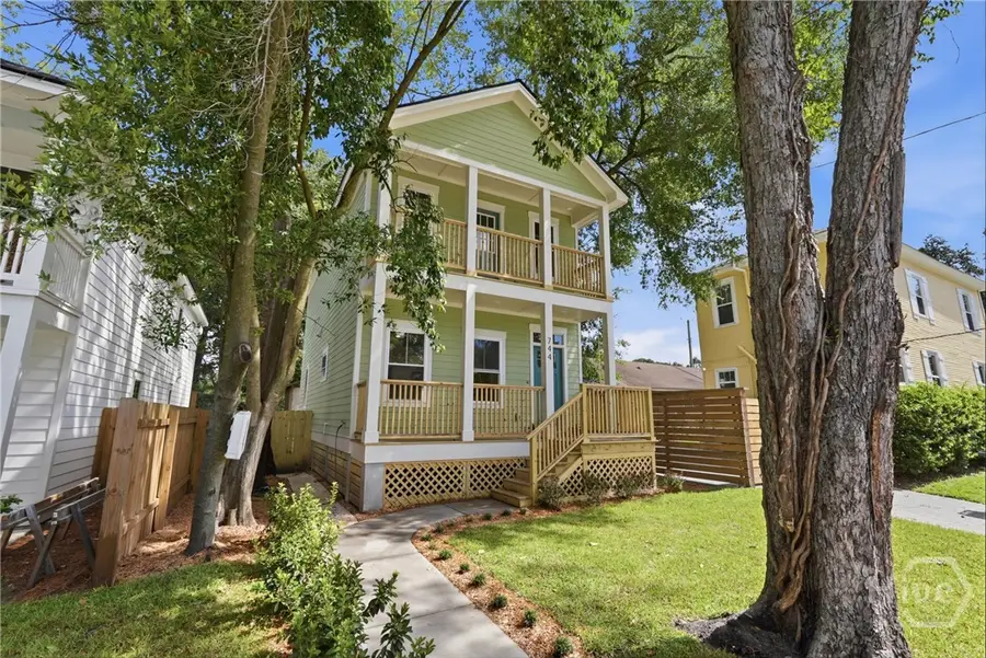 744 E 33rd Street, Savannah, GA 31401 - #3