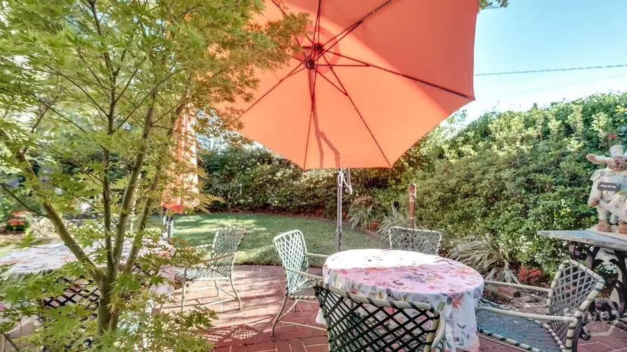 124 E 45th Street, Savannah, GA 31405 - #2