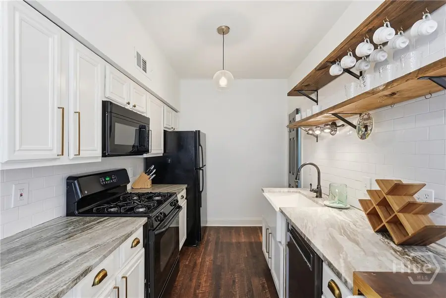 17 E 37th Street #3, Savannah, GA 31401 - #3