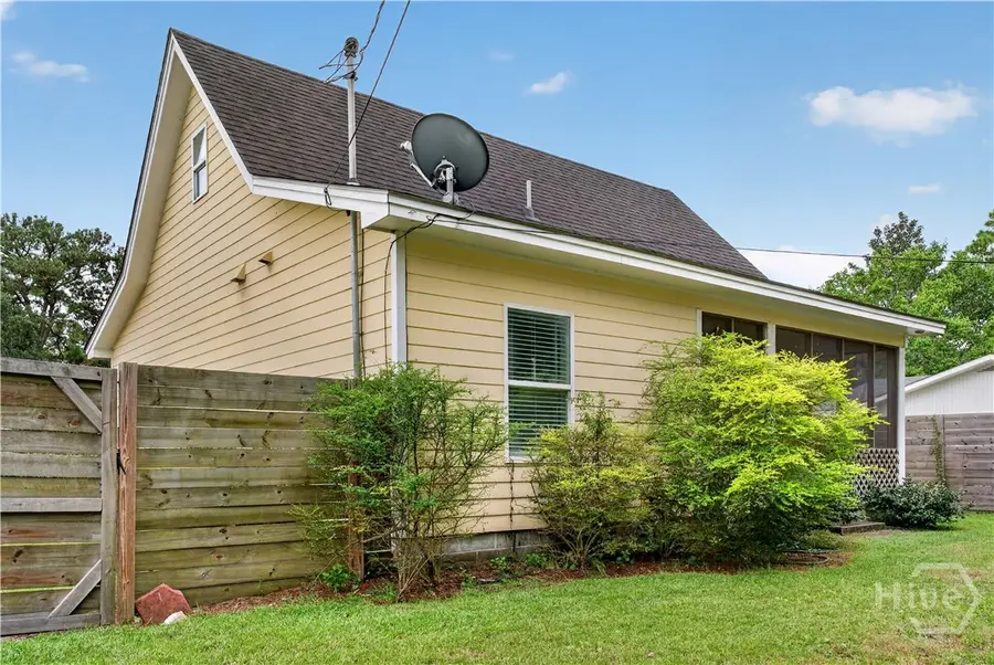 3222 Oakwood Drive, Savannah, GA 31404 - #2