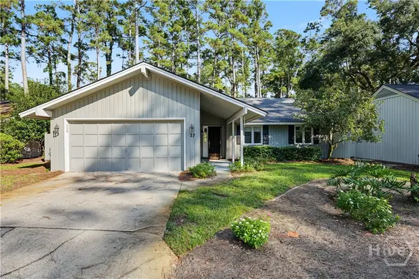 27 Village Green Circle, Savannah, GA 31411