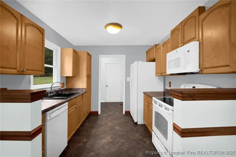 5894 Nutbush Place, Fayetteville, NC 28314 - Image #3