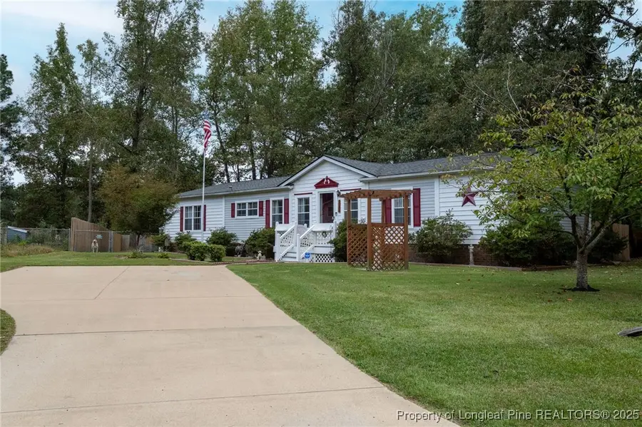 520 Inverary Drive, Raeford, NC 28376 - Image #3