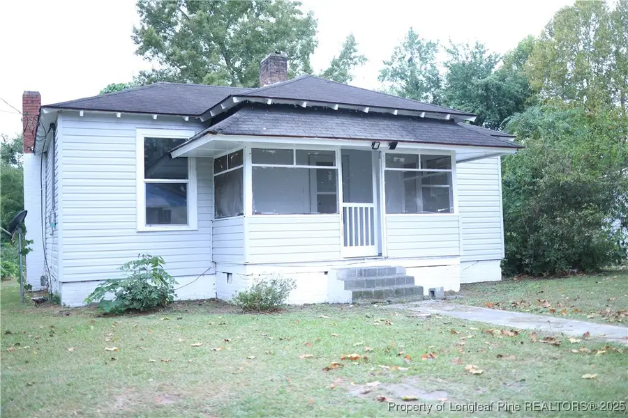 64 Beck Street, Red Springs, NC 28377 - #2