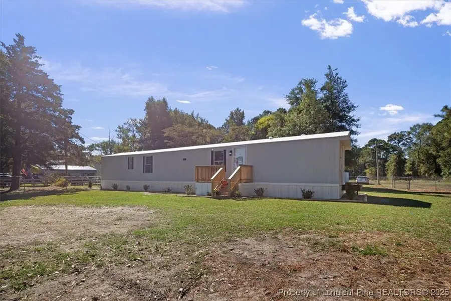 6546 Roslin Farm Road, Hope Mills, NC 28348 - Image #2