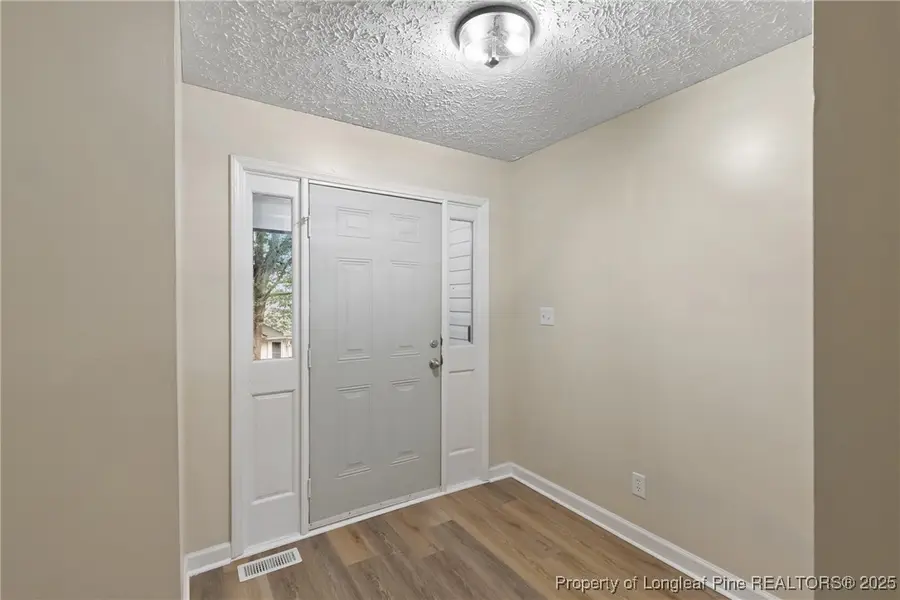 845 Red Cedar Lane, Fayetteville, NC 28306 - Image #3