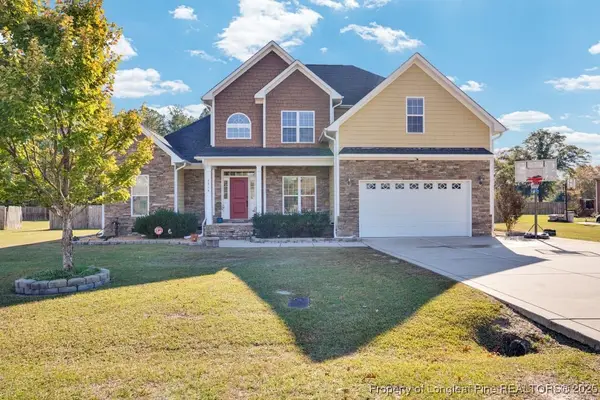 2816 Sand Trap Lane, Hope Mills, NC 28348
