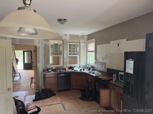 29 Albert Court, Sanford, NC 27332 - Image #2