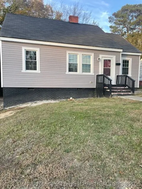 216 Oakland Drive, Fayetteville, NC 28301
